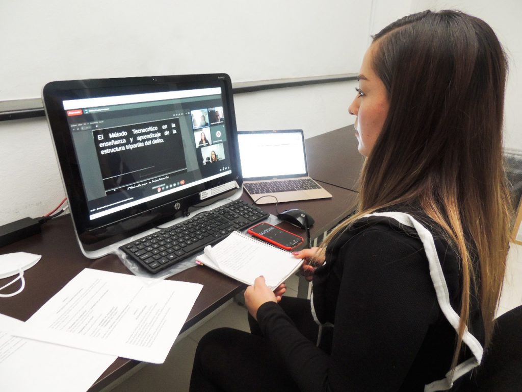 Abre Instituto de Educación Digital convocatoria de bachillerato y maestrías