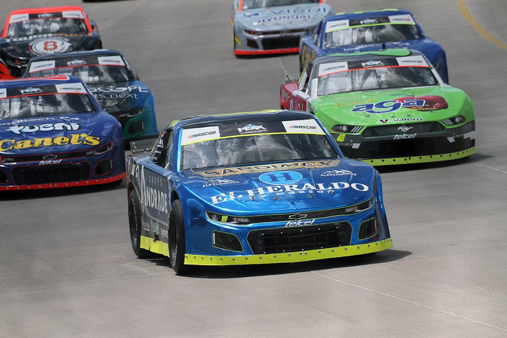 Cuatro fechas de Noel León como líder de NASCAR Challenge