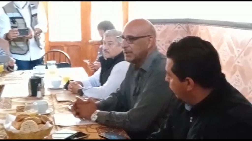 Acusan a Néstor Camarillo de un adeudo de un millón 40 mil pesos con representantes de la estructura electoral