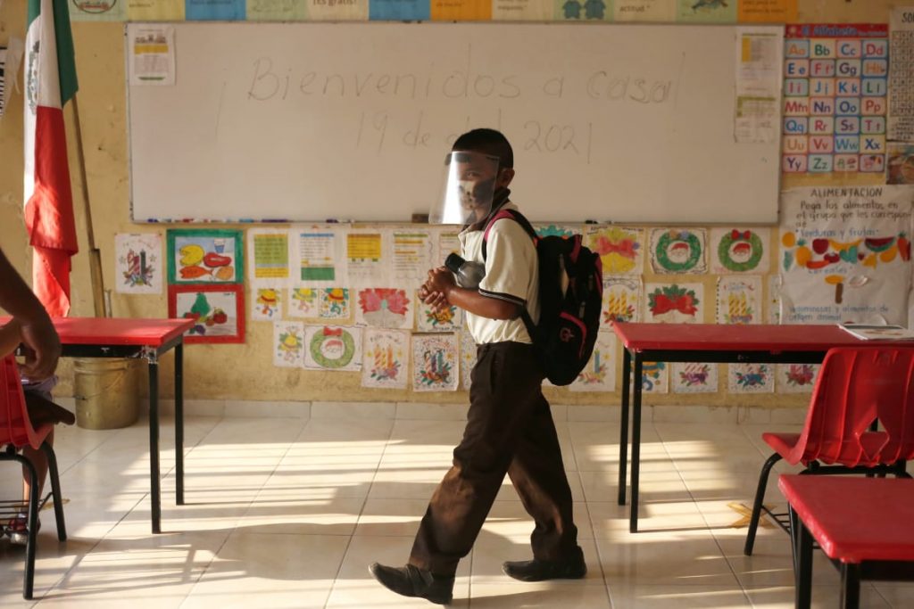 Será decisión de padres de familia determinar si escolares regresan o no a clases presenciales: FENAPAF