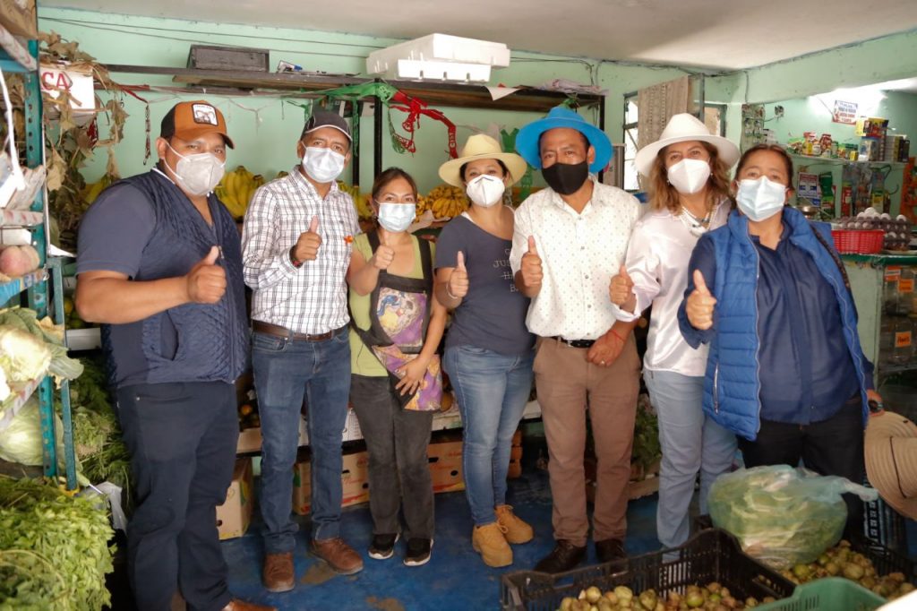 Escucha mundo Tlatehui requerimientos de habitantes de Concepción la Cruz