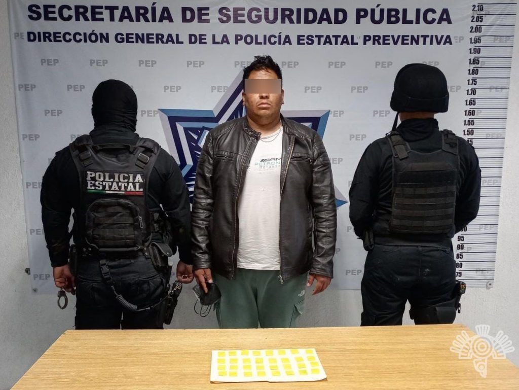 Captura Policía Estatal a un hombre en posesión de aparente droga