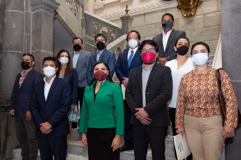 Avanza la transición; Ayuntamiento de Puebla presenta panorama de bienestar en la ciudad