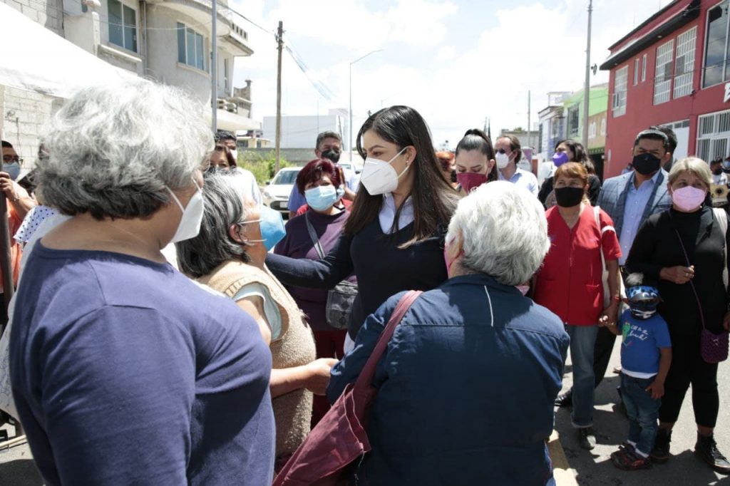 Ayuntamiento de Puebla dignifica vialidad en la colonia Granjas de San Isidro
