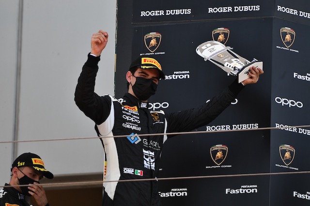 Podio para el mexicano Raúl Guzmán en Nürburgring en Súper Trofeo Europa
