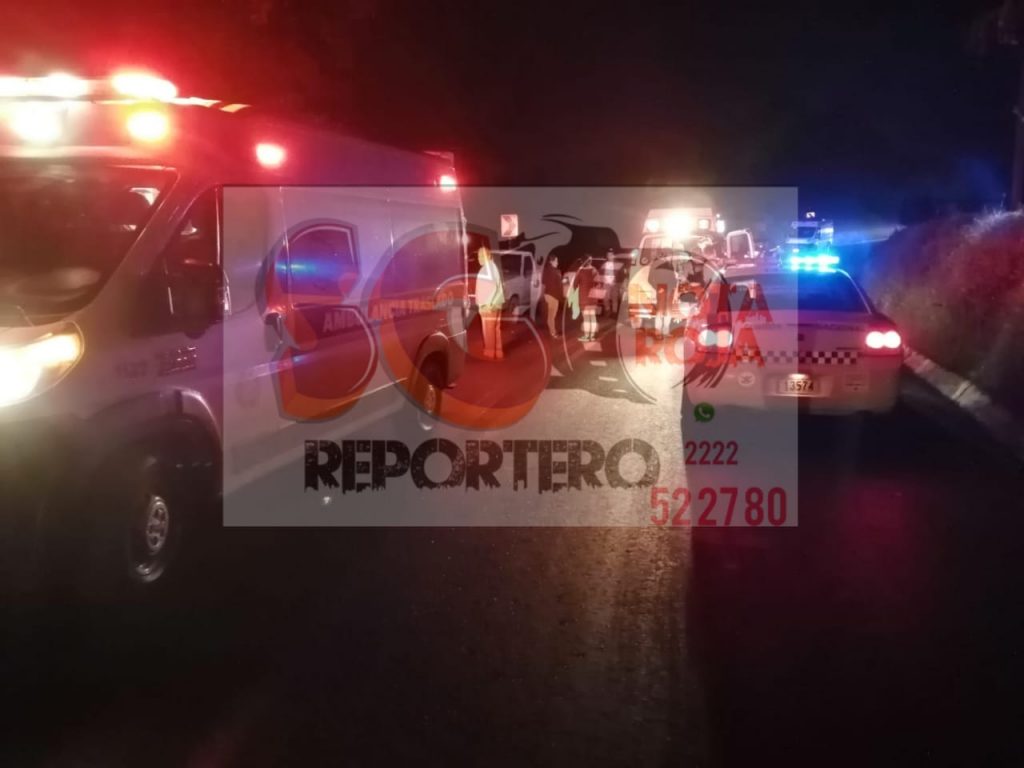 9 lesionados en percance sobre el Puente de Totolapa en Huauchinango.