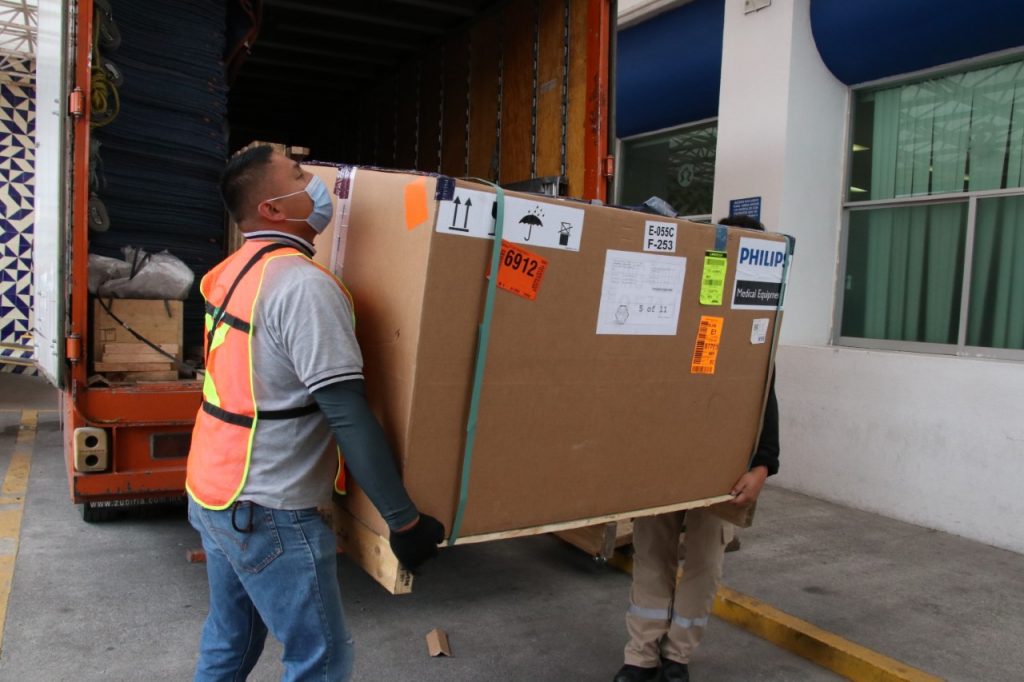 Recibe ISSSTEP tomógrafo de última generación de parte del gobernador