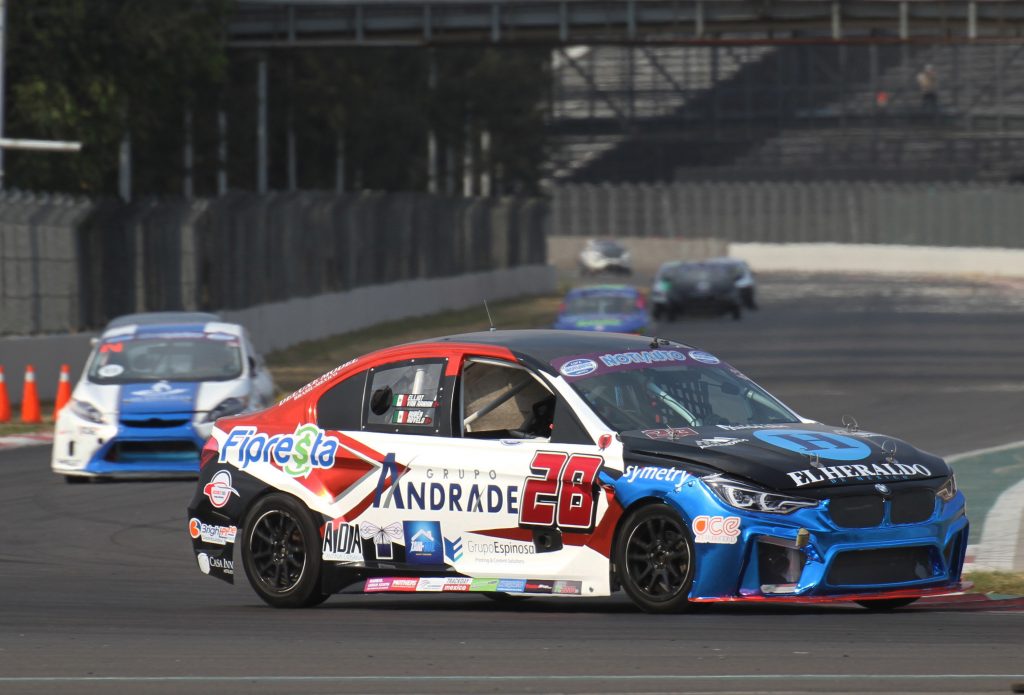 Alessandros Racing por el liderato de TC2000