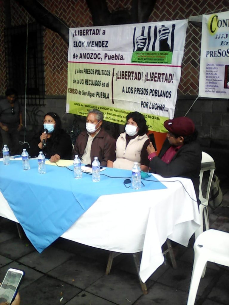 Familiares de Eloy Méndez Becerra, dirigente social de Amozoc, piden su liberación