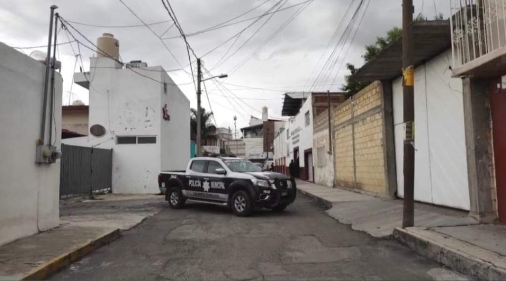 Policía de Texmelucan permite escapar al sujeto que asesinó a su cuñada y sobrino