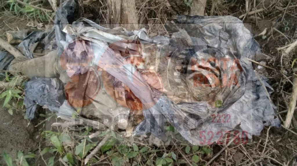 Localizan cadáver en avanzado estado de descomposición y embolsado en Pantepec