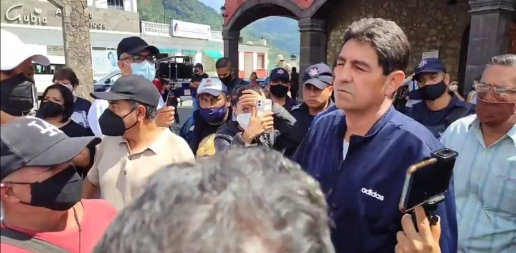 Video desde Puebla: Presidente de Juan Galindo manda a “chingar a su madre” a la gente