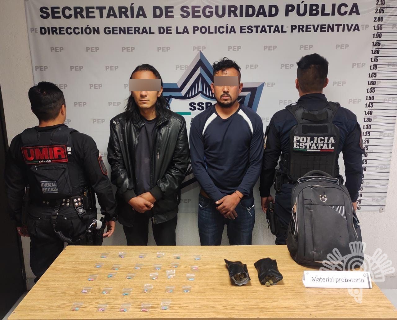 Presuntos narcomenudistas de Xanenetla son detenidos por la Policía Estatal
