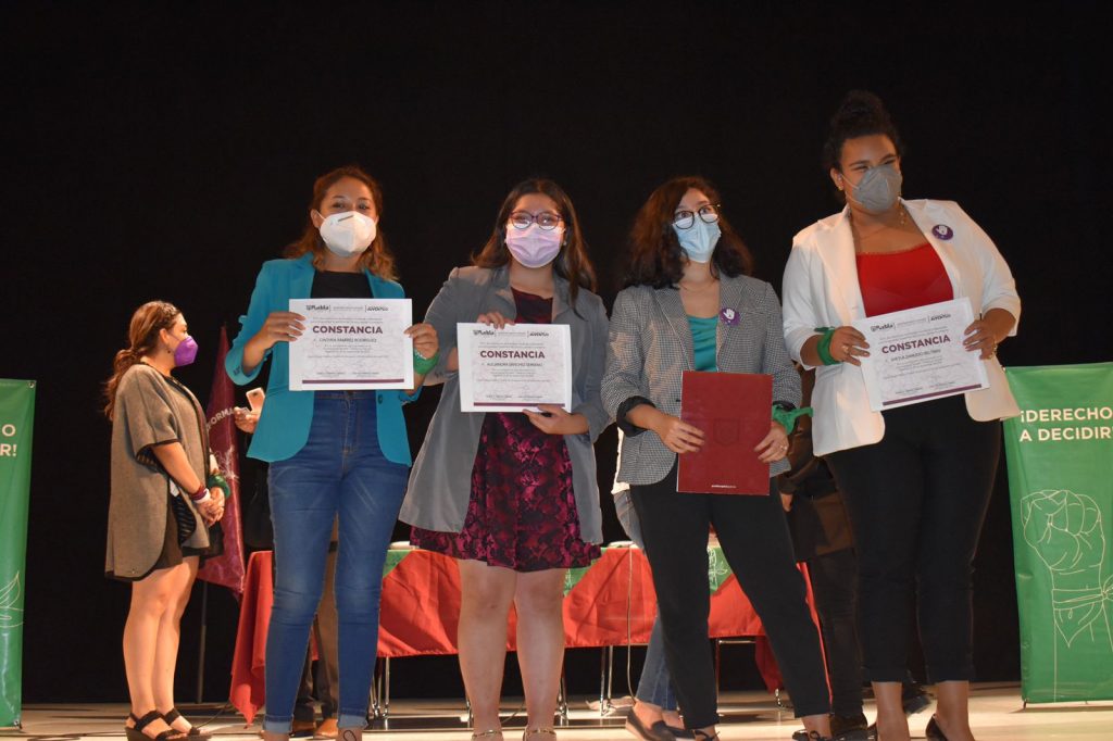 Ayuntamiento de Puebla realiza conversatorio con organizaciones feministas