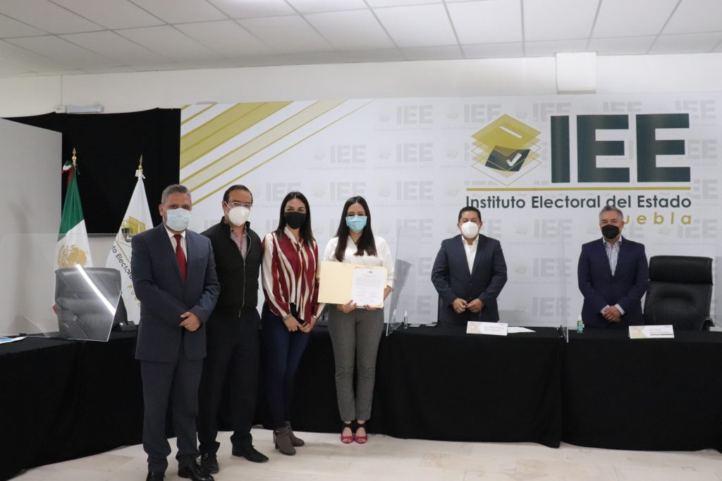 Entrega IEE constancias de mayoría relativa y representación proporcional