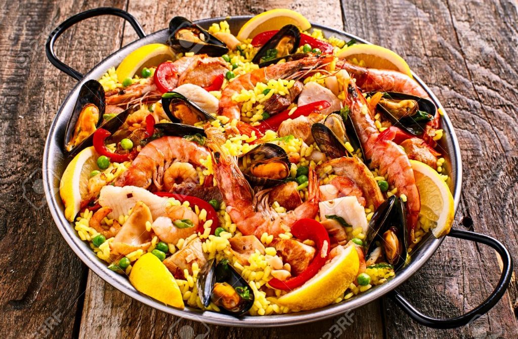 Si eres amante de la paella, no te pierdas esta exquisita receta de Mikel Alonso
