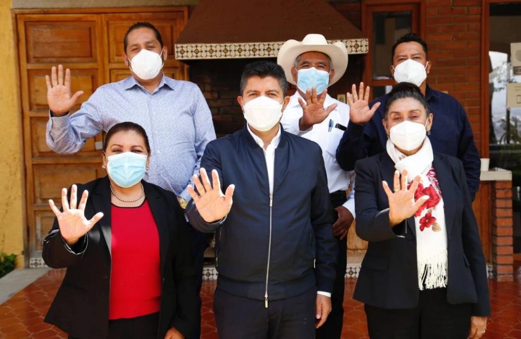 Rivera Pérez se reúne con presidenta de Compromiso de Puebla