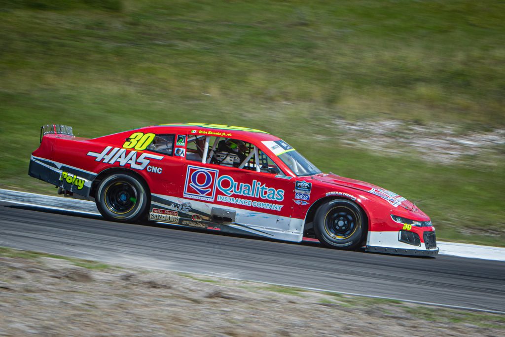 Víctor Barrales Jr., se enfrenta en Monterrey a la 7a fecha de Nascar Challenge