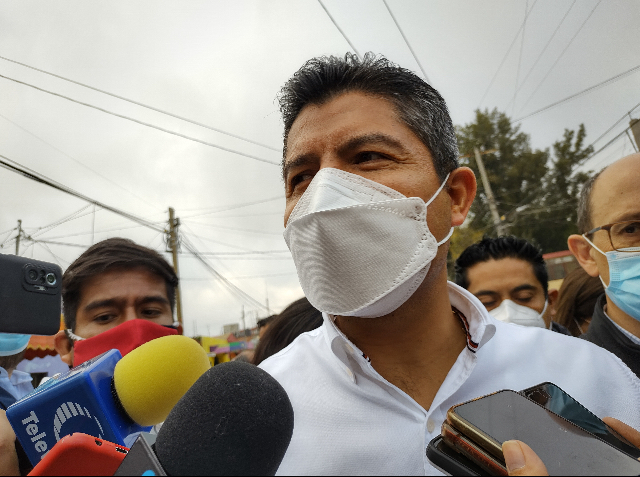 Video desde Puebla: Senderos seguros y actividades culturales se acordó con la rectora de la BUAP, indicó Eduardo Rivera