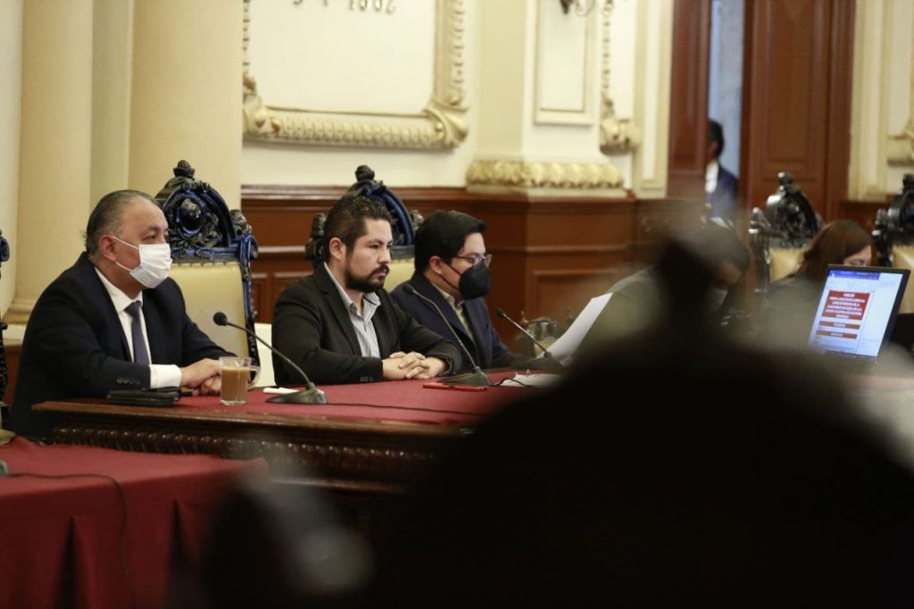 Cabildo avala licencia al cargo como regidora de Augusta Valentina Díaz de Rivera