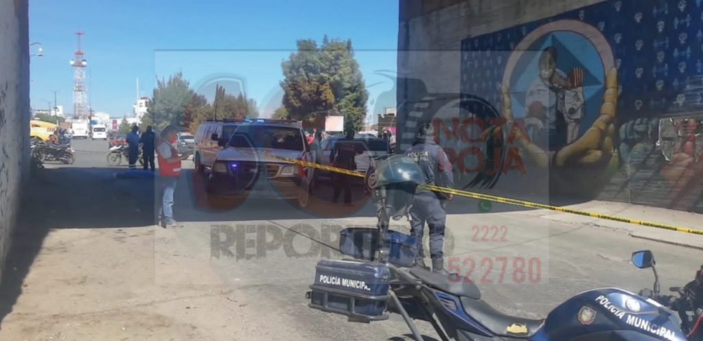 Joven se quita la vida al arrojarse de un puente en Texmelucan