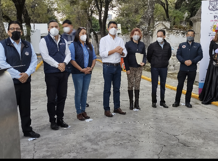 Video desde Puebla: Eduardo Rivera pone en marcha operativo del Día de Muertos en la capital