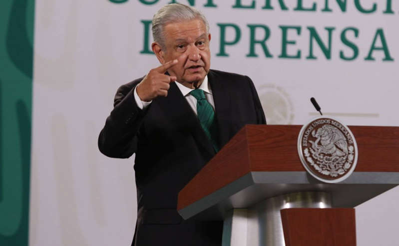 Falso que con reforma eléctrica se aumenten los contaminantes, responde AMLO a informe de EU