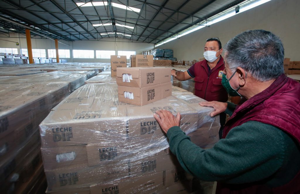 Supervisa SEDIF entrega de desayunos escolares fríos y calientes en la capital