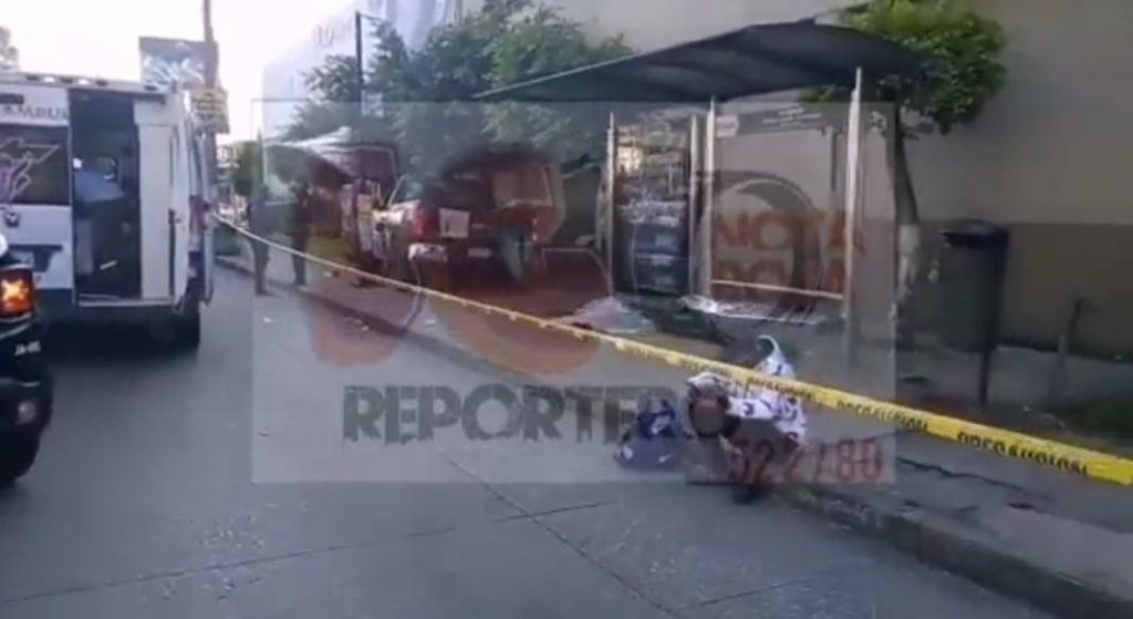 Video desde Puebla: Ebrio sujeto atropella a dos mujeres; una murió y otra quedó herida de gravedad