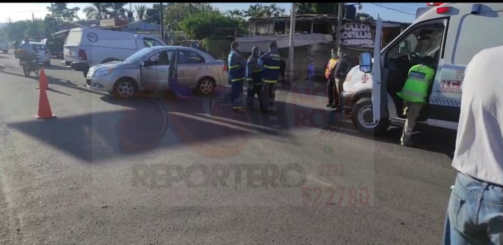 Intentan asesinar a conductor de Aveo que en su huida atropella y mata a un ancianito en Izúcar