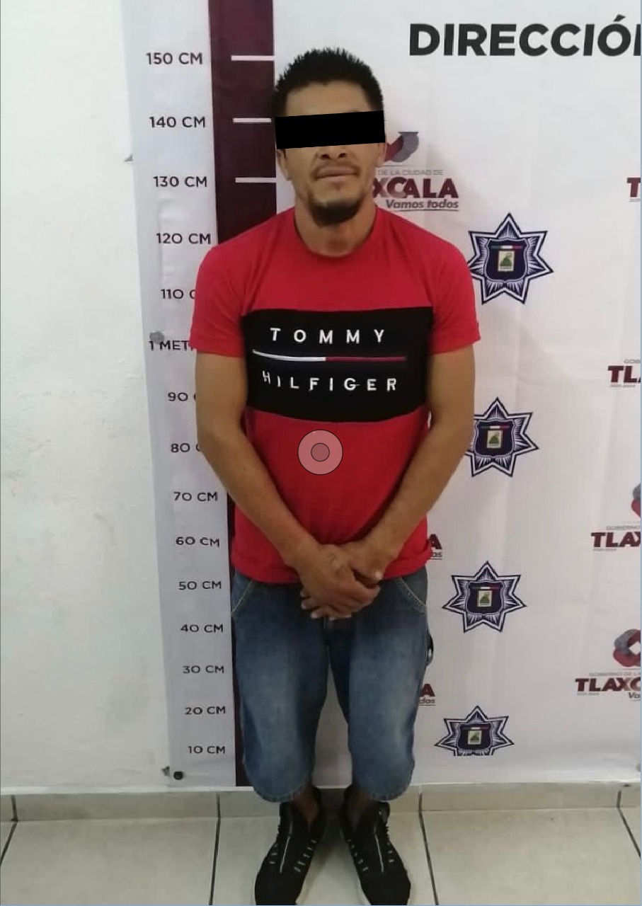 Detiene policía de Tlaxcala a sujeto por portación de arma de fuego hechiza