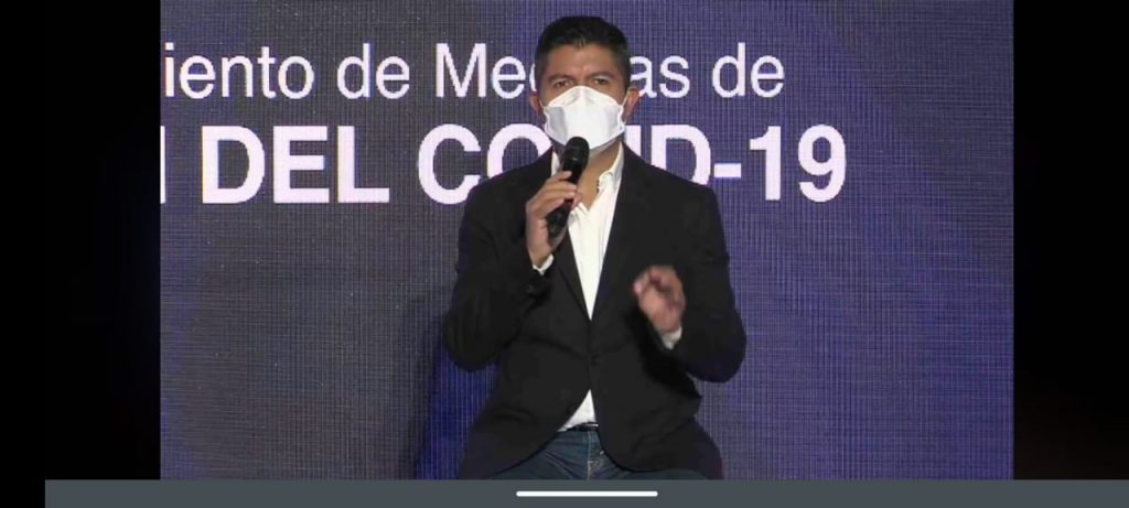 Panteones estarán abiertos en temporada de Muertos: Eduardo Rivera