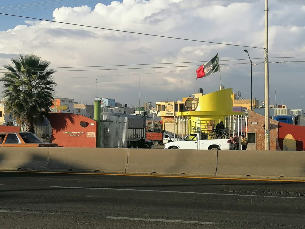 Falsos ministeriales atracan en la federal Tehuacán-Huajuapan altura de Huixcolotla