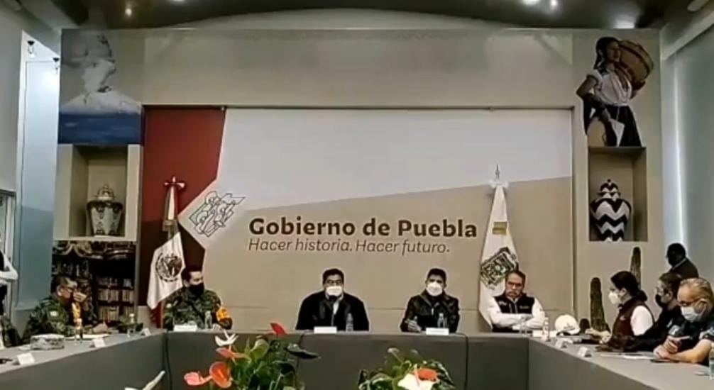 Video desde Puebla: Gobierno del Estado indemnizará a familias de persona muerta y a lesionados por explosiones de toma clandestina en Xochimehuacán
