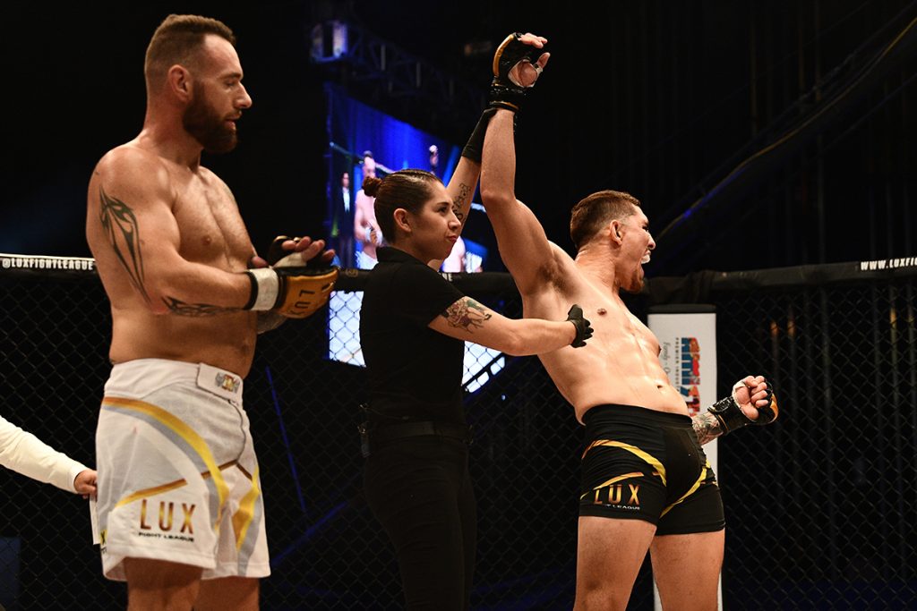 Impresiona “Bam Bam” Valenzuela al vencer a Kesler