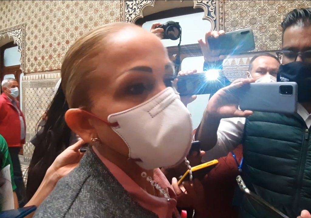 Congreso local ofrece asesoría a los vecinos de Acajete que acusan al edil, Roberto Ramírez, de realizar “obras fantasma”, advirtió Olga Romero