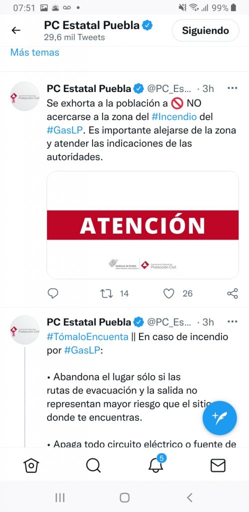 Fotonota: Protección Civil estatal y presidente Eduardo Rivera confirman explosión de gas lp en San Pablo Xochimehuacán