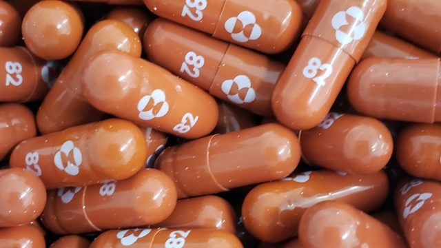 Medicamento anticovid de Merck baja 50% riesgo de muerte y hospitalización; alistan trámites para uso