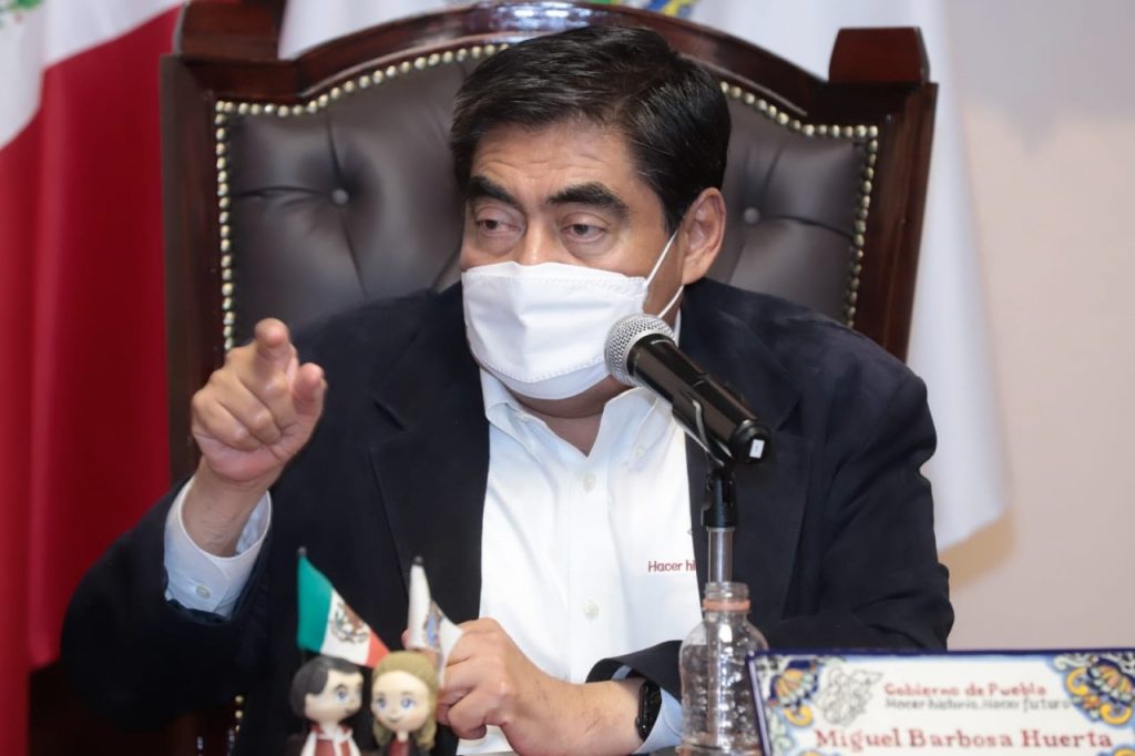 Video desde Puebla: Gobernador Barbosa pide investigar el destino de desechos en Tehuacán