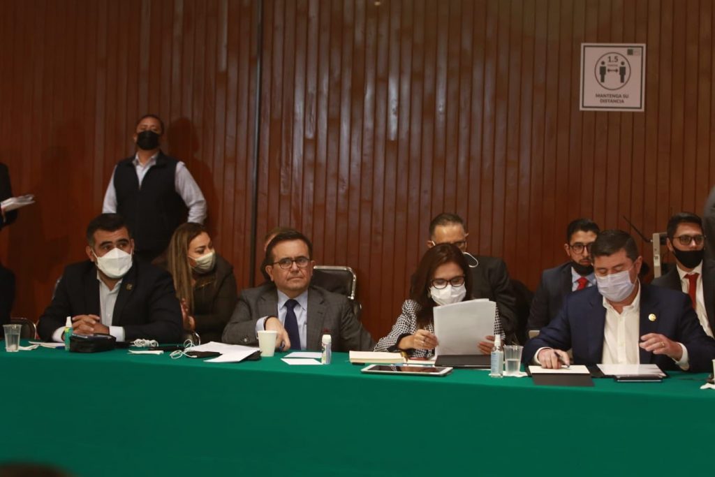 Caída de inversión extranjera, requiere atención para evitar crisis financiera: PRI