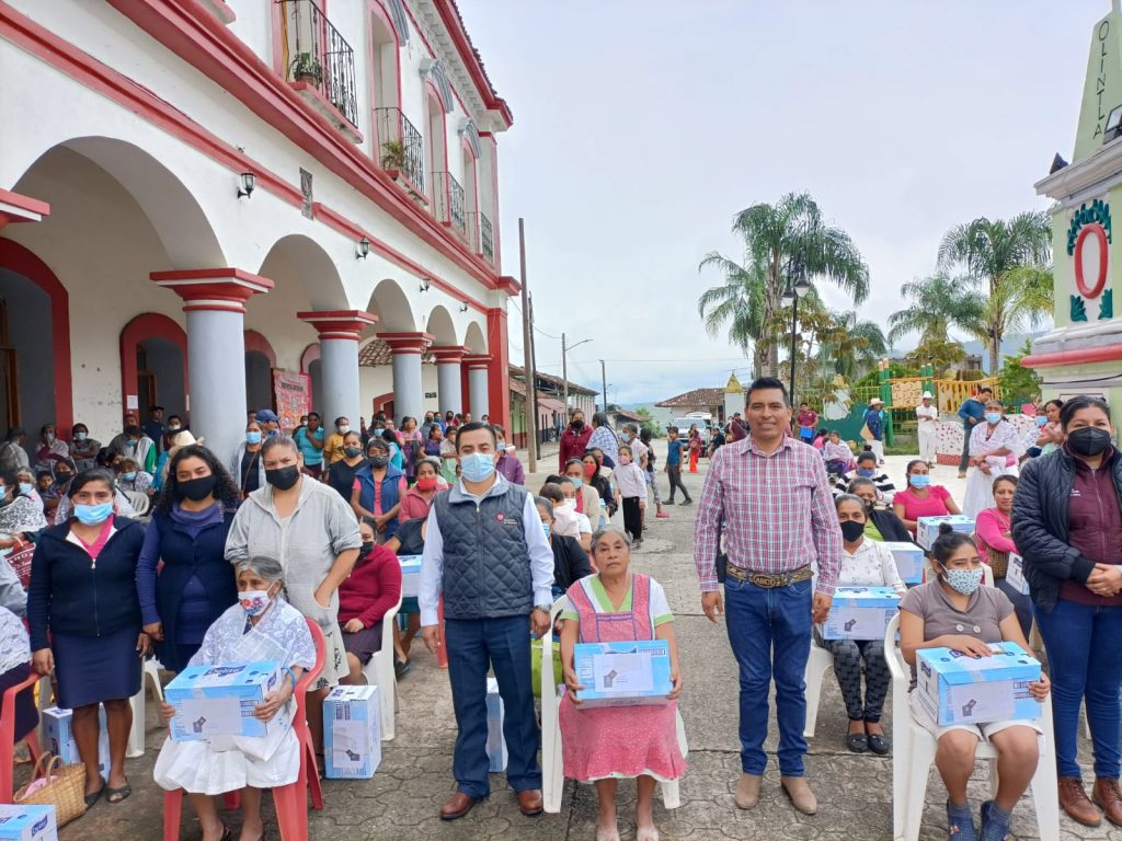 Beneficia Bienestar a más de 45 mil personas de la Sierra Norte con producto lácteo