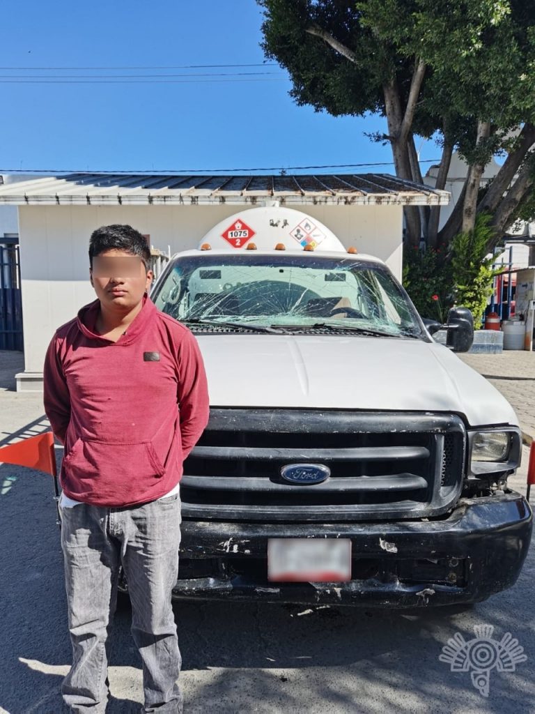 Aseguran en Amozoc pipa con gas LP obtenido presuntamente de formal ilegal