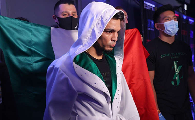 José Zepeda tendrá oportunidad de hacer historia como Canelo Álvarez