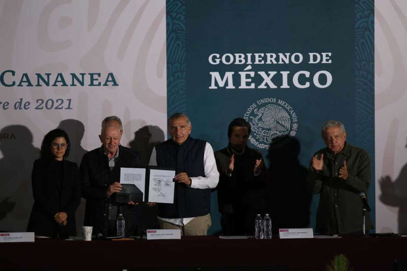 AMLO y Grupo México crean fondo para mineros de Cananea jubilados sin pensión