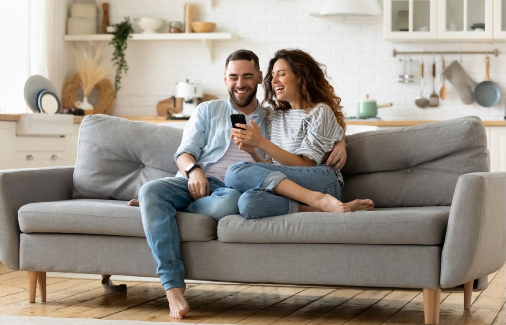 Estrategias de ahorro para millennials que quieren comprar casa nueva