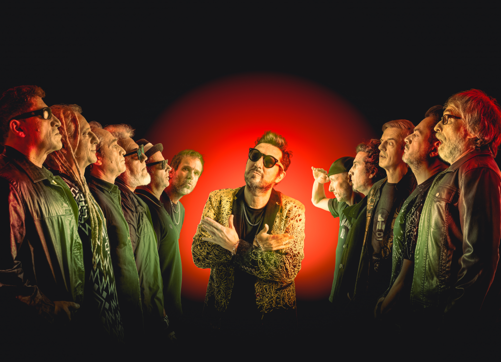 Los Auténticos Decadentes lanzaron su disco “A”