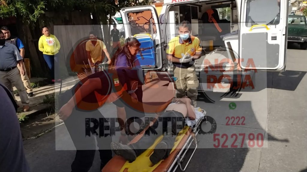 Vendedor de cloro atropella a un hombre en Teziutlán