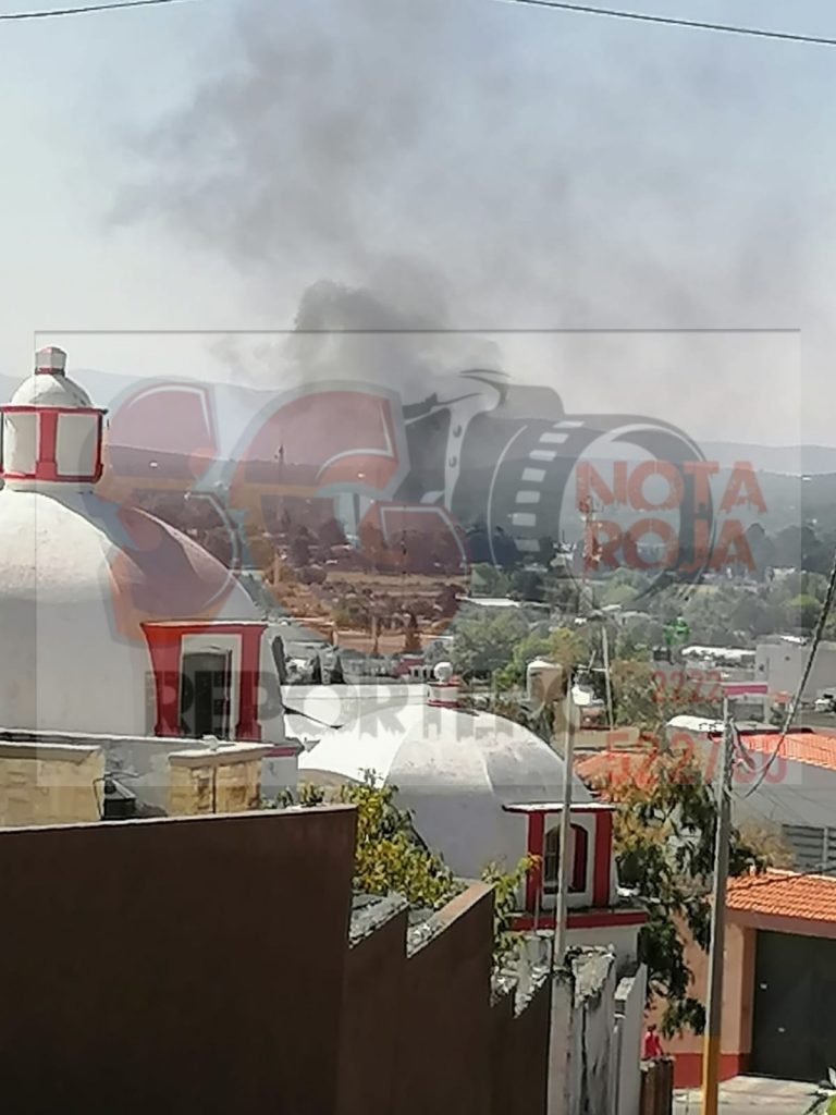 Incendio en empresa Avitec Tecamachalco dejó cuantiosos daños materiales.