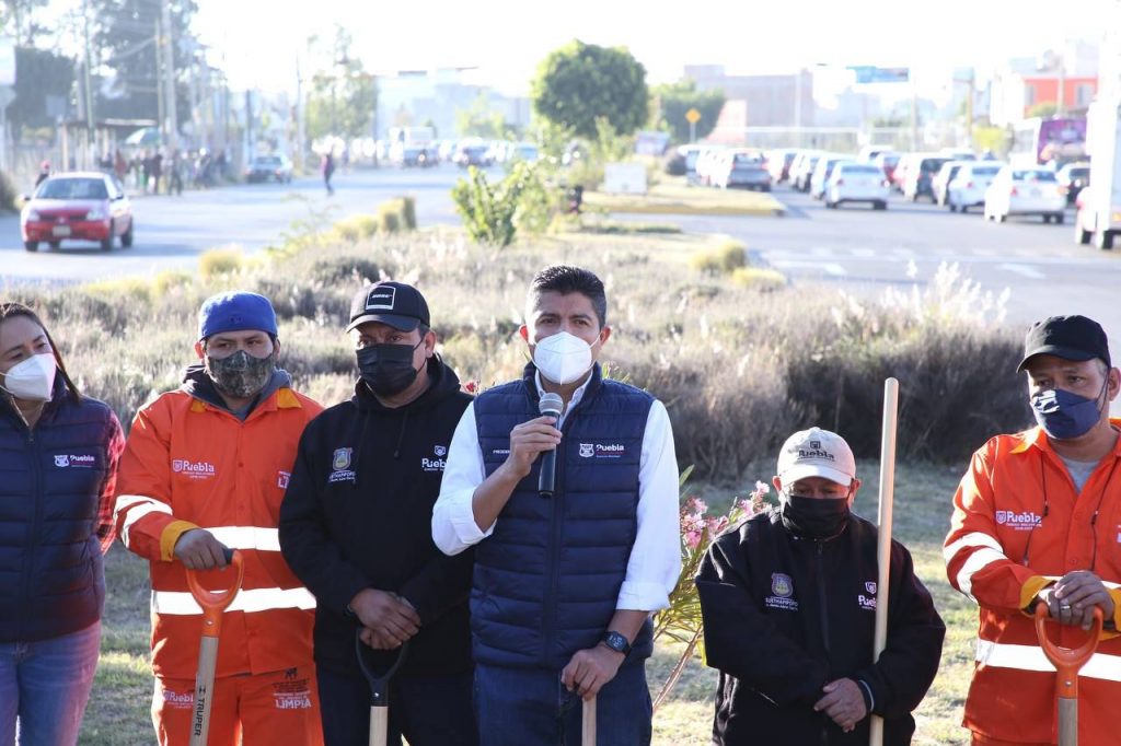 Eduardo Rivera asegura que ya rebasó la meta de mantenimiento a áreas verdes