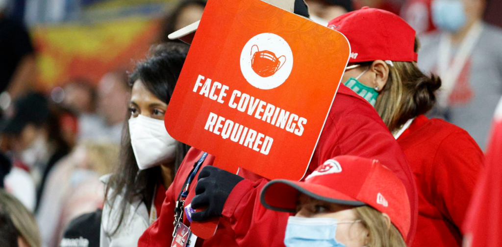 Las ligas deportivas de EE. UU. Luchan por contener los brotes de covid-19